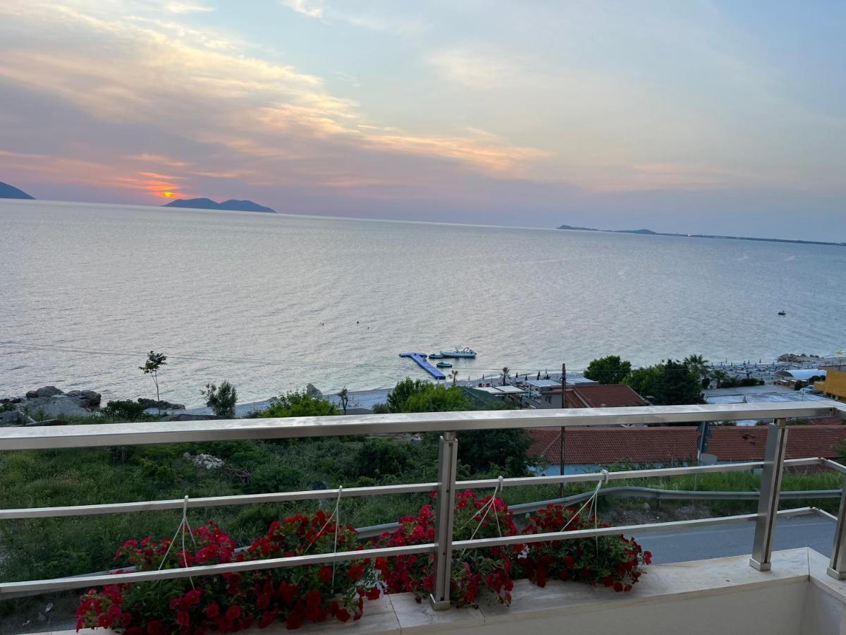 Lotus Apartments Vlore Luaran gambar