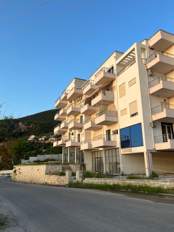 Lotus Apartments Vlore Luaran gambar