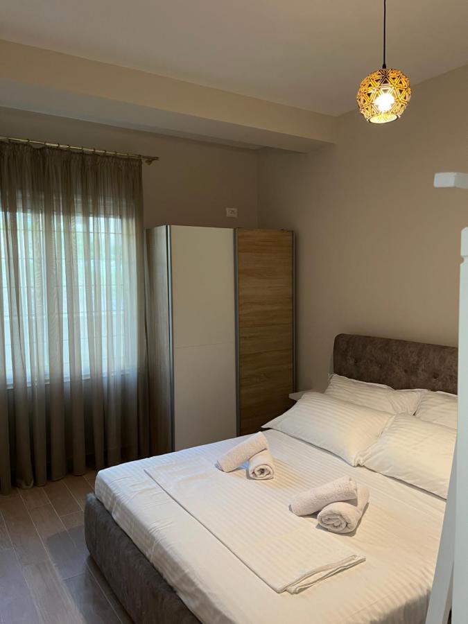 Lotus Apartments Vlore Luaran gambar