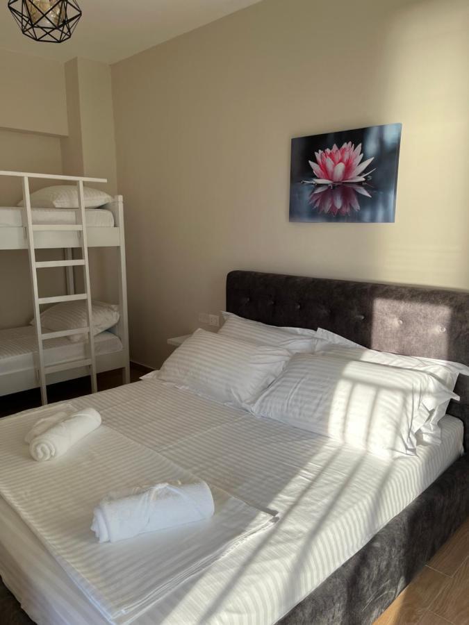 Lotus Apartments Vlore Luaran gambar