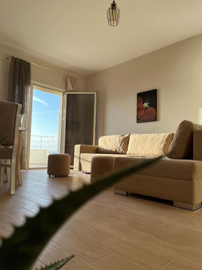 Lotus Apartments Vlore Luaran gambar