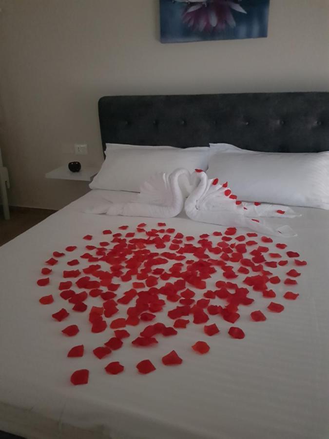Lotus Apartments Vlore Luaran gambar