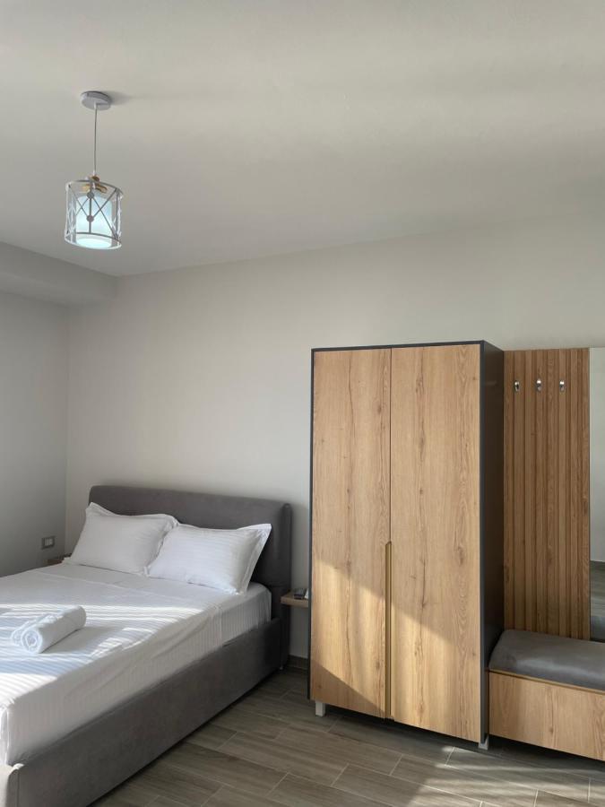 Lotus Apartments Vlore Luaran gambar