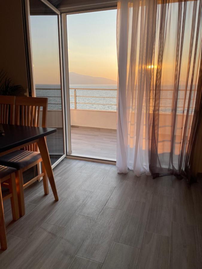 Lotus Apartments Vlore Luaran gambar