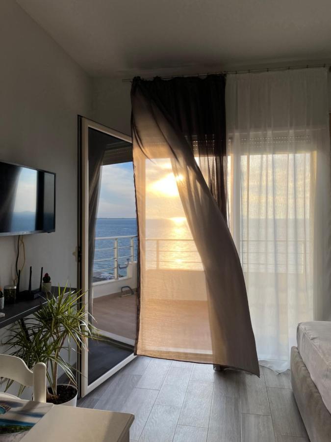 Lotus Apartments Vlore Luaran gambar