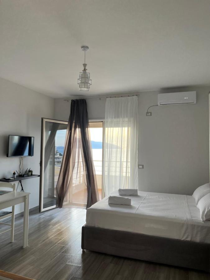Lotus Apartments Vlore Luaran gambar