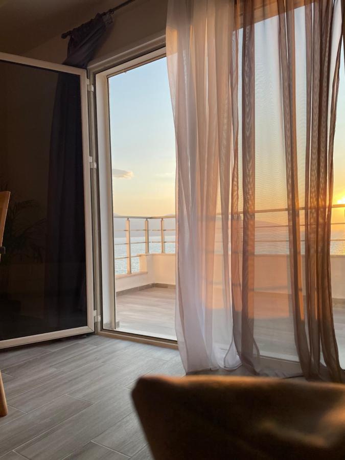 Lotus Apartments Vlore Luaran gambar