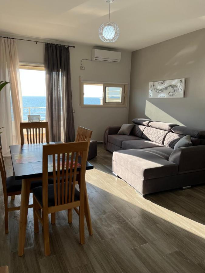 Lotus Apartments Vlore Luaran gambar