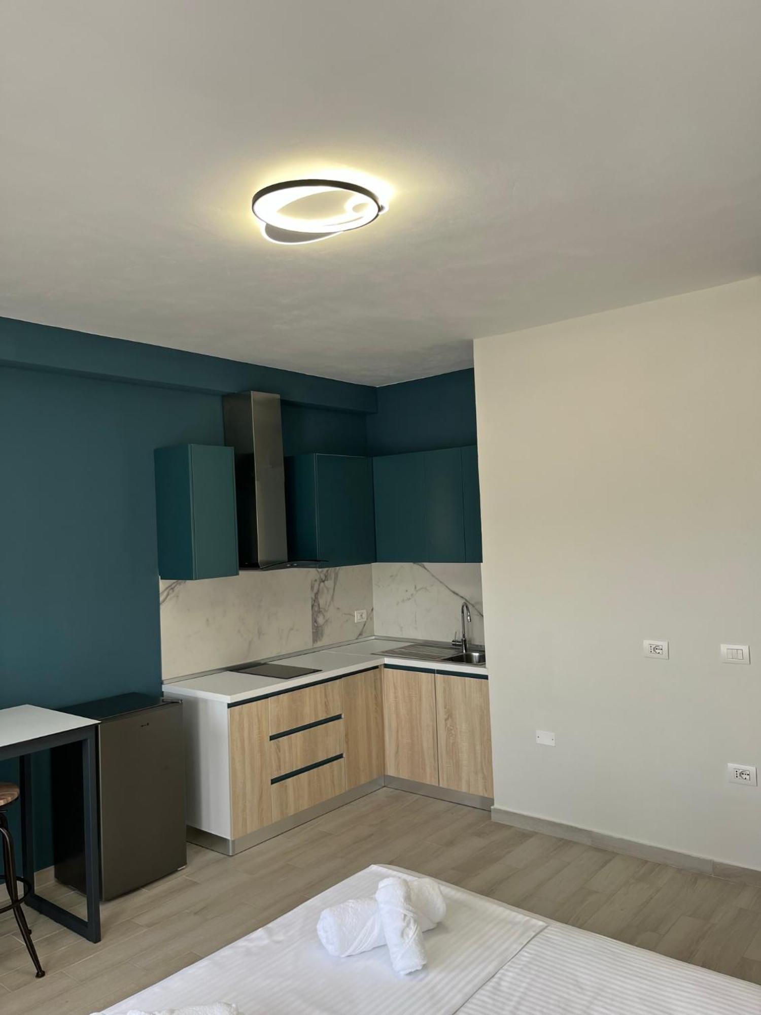 Lotus Apartments Vlore Luaran gambar