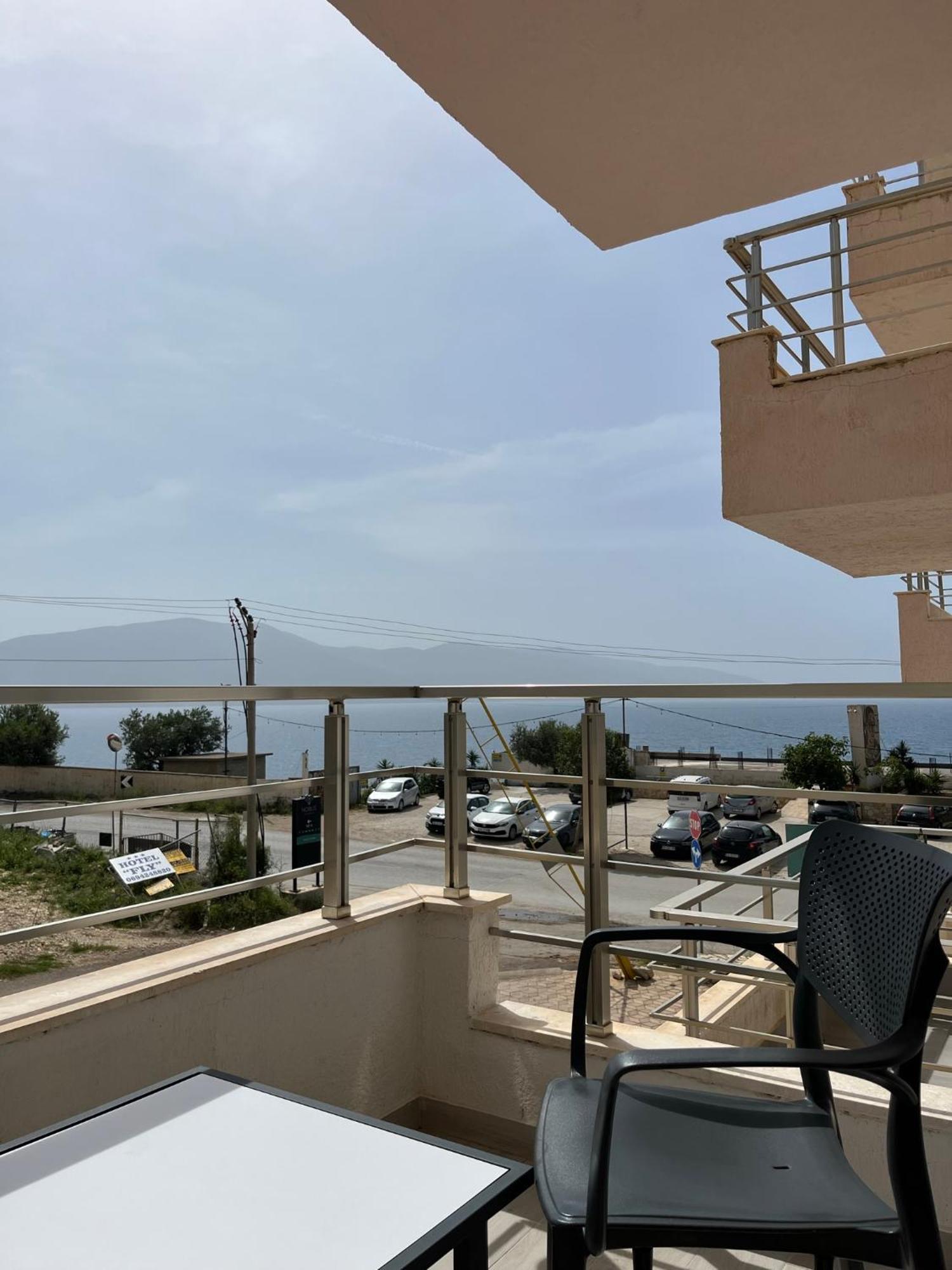 Lotus Apartments Vlore Luaran gambar